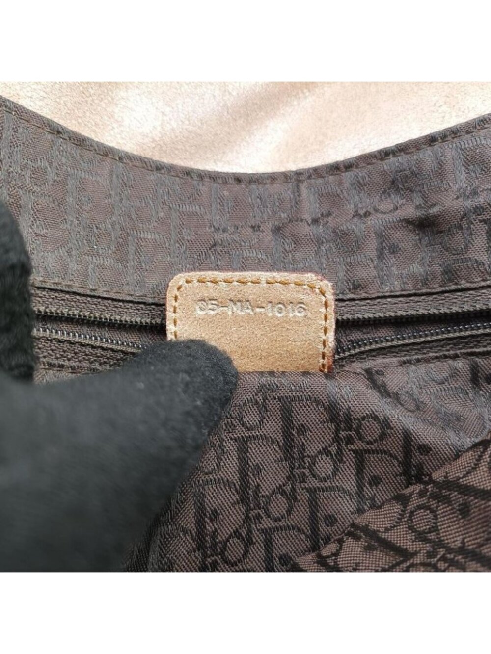 ★SOLD★ Dior Gaucho Beige Leather Messenger Bag - Picture 11 of 16